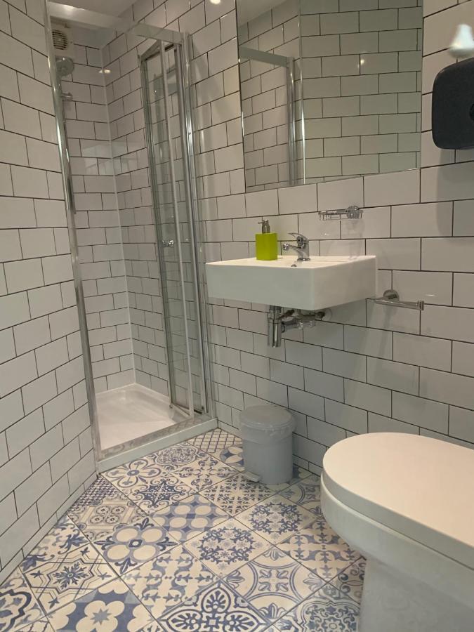 Camera Quadrupla all'Ultimo Piano con Bagno in Comune